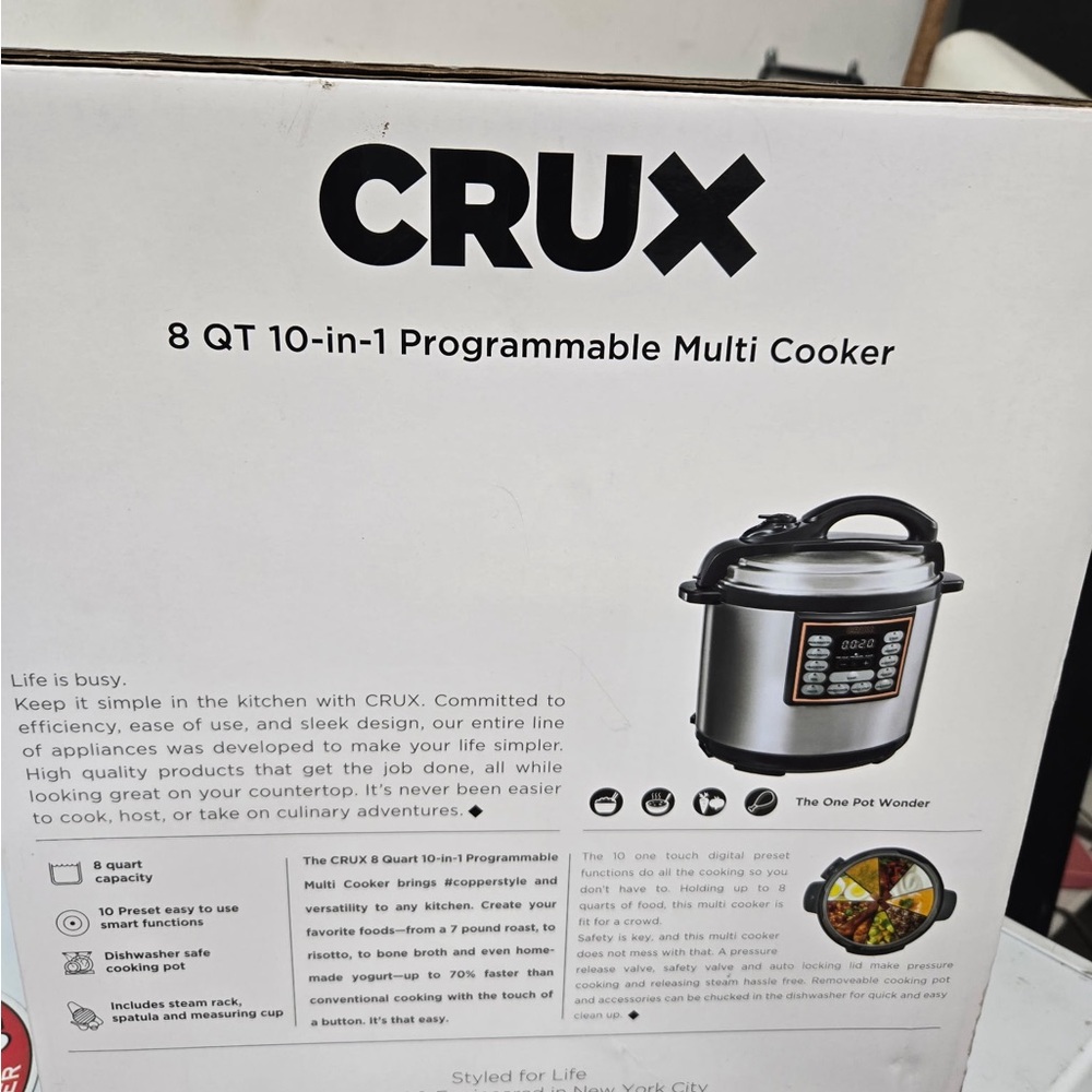 Silver 8 QT 10-in-1 Programmable Multi Cooker